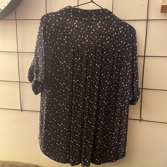 Universal Thread Button Down - Picture 4 of 4